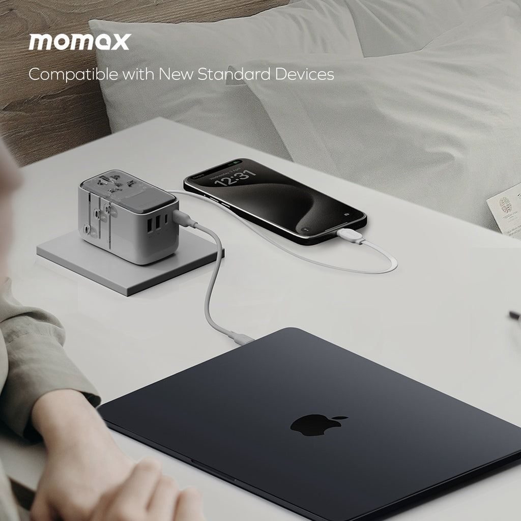 MOMAX 1-WORLD FLOW 35W 4 PORT WITH BUILT-IN USB-C CABLE TRAVEL ADAPTOR (Whte)