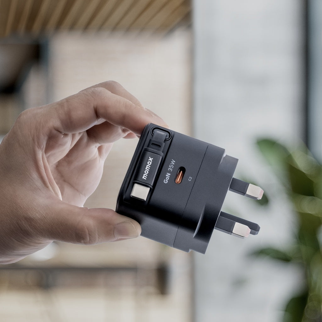 MOMAX 1-CHARGE 35W GAN 1 PORT CHARGER WITH BUILT-IN USB-C CABLE