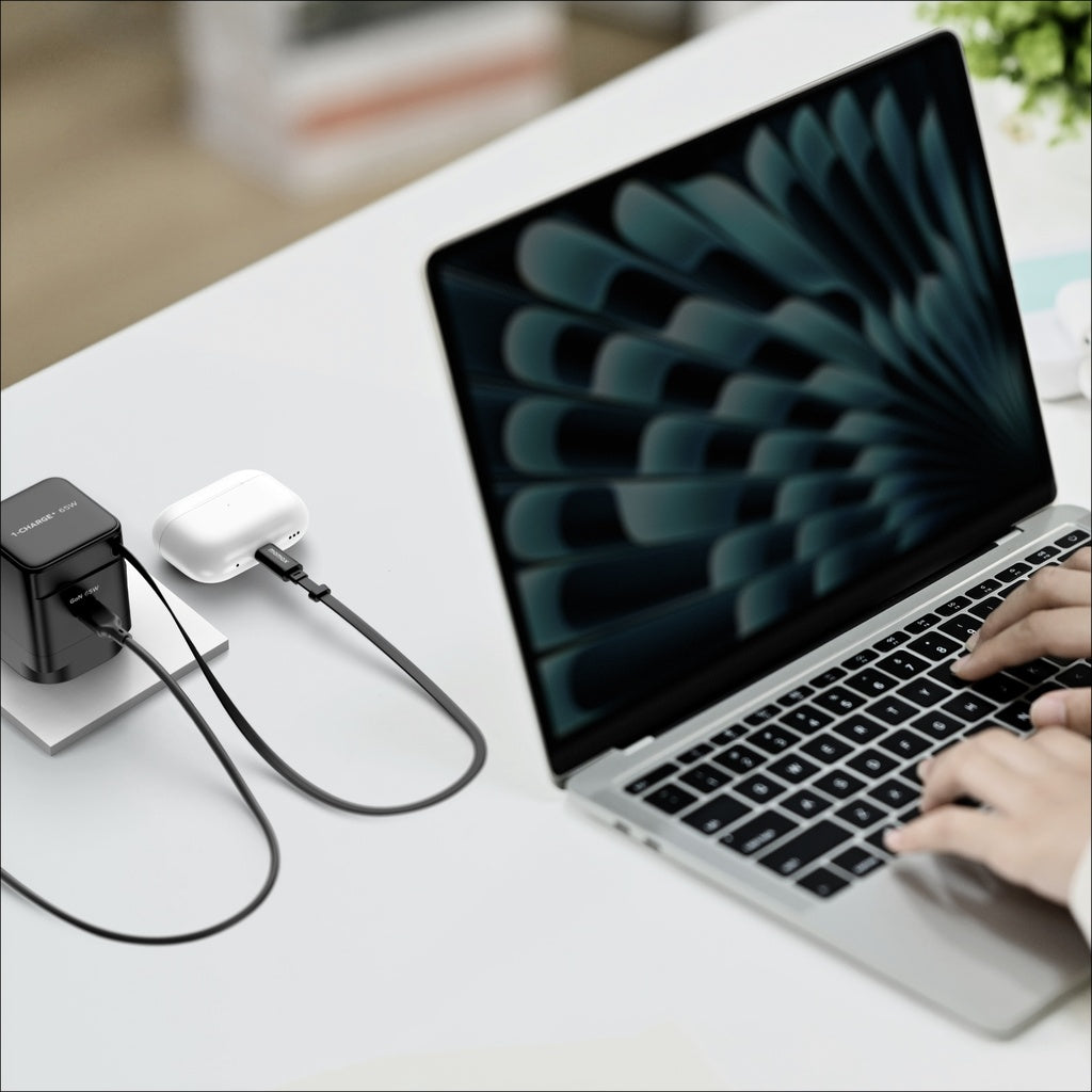 MOMAX 1-CHARGE 65W GAN 1 PORT CHARGER WITH BUILT-IN USB-C CABLE