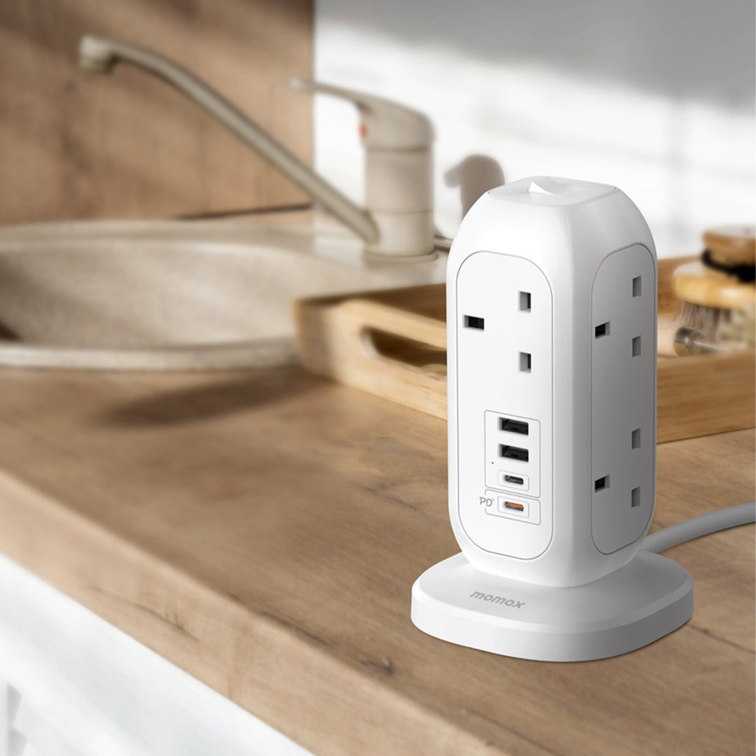 MOMAX ONEPLUG 7-OUTLET POWER STRIP WITH USB