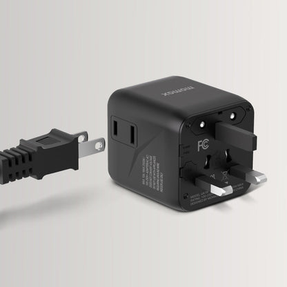 MOMAX 1-WORLD 20W TRAVEL ADAPTOR